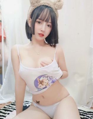 欧美街拍冬季小白鞋_国产剧电影全集观看