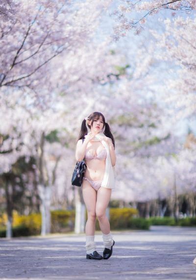 欧美黑白头像伤心_超清在线播放观看