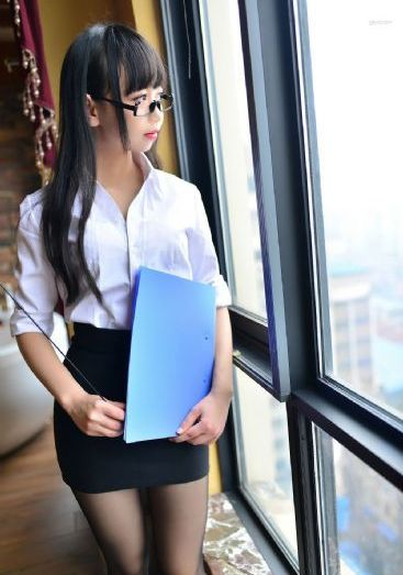 欧美风高级感男头像_HD在线手机播放